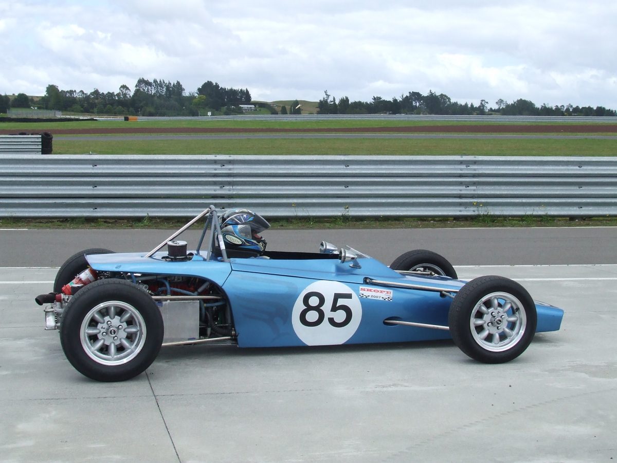 On the Grid Taupo Historic Formula Ford Racing